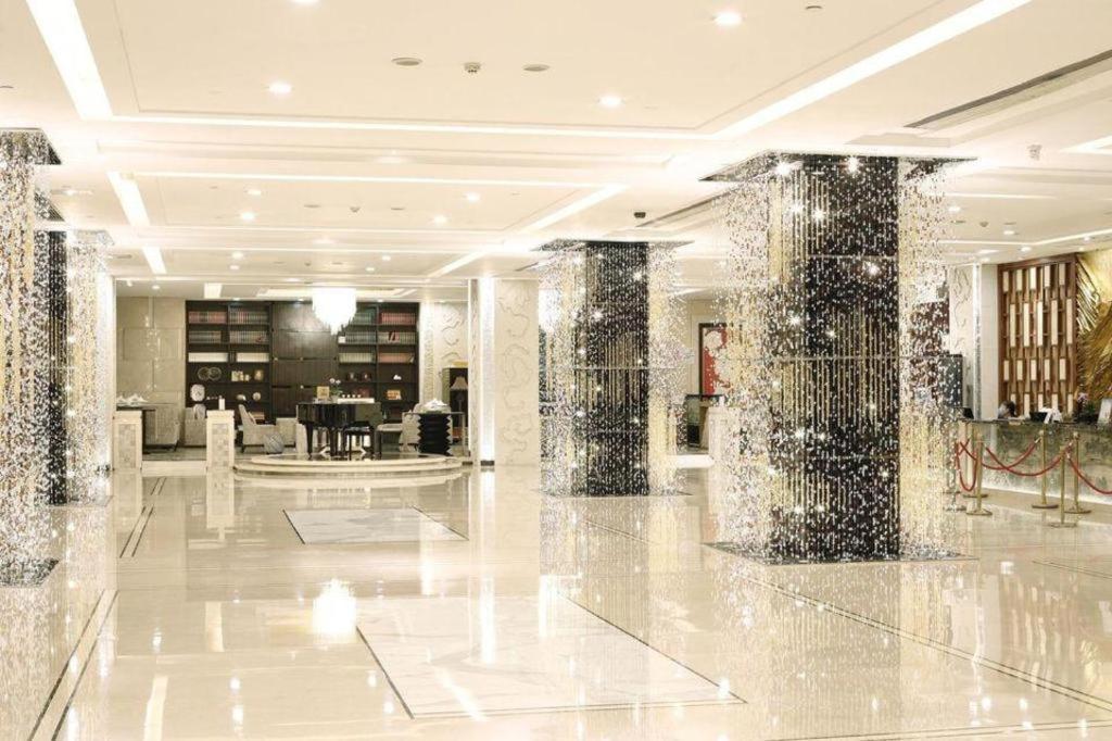 West International Trade Grand Hotel Beijing Exterior photo