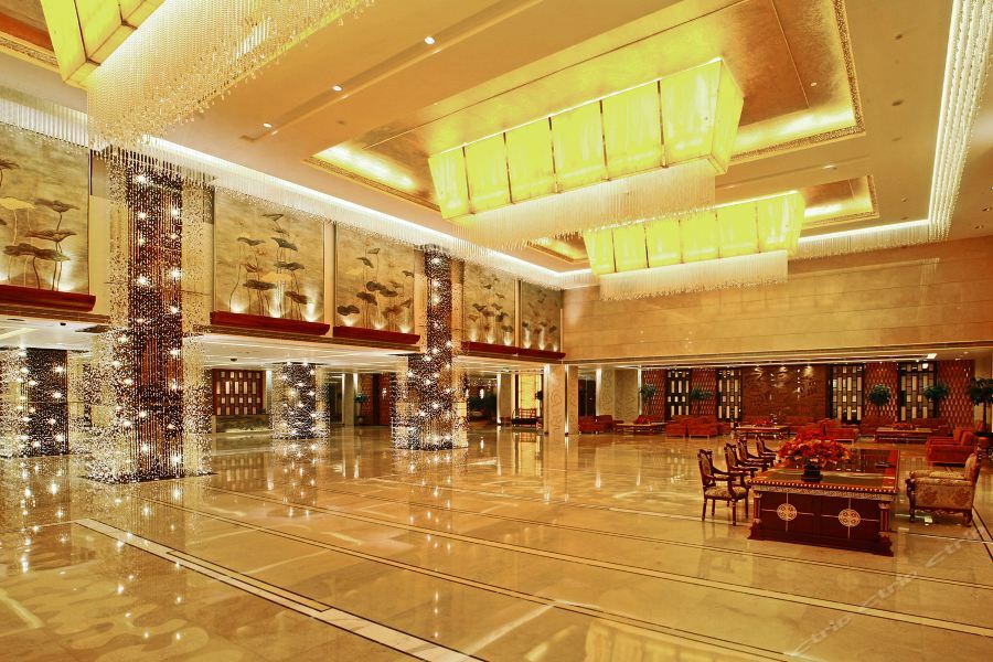 West International Trade Grand Hotel Beijing Exterior photo